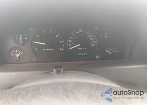 2004 Jeep Grand Cherokee Laredo z USA, uszkodzony, nr VIN 1J4GW48S54C283438